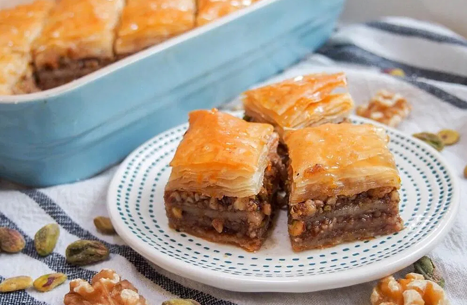 Baklava (4 pieces)