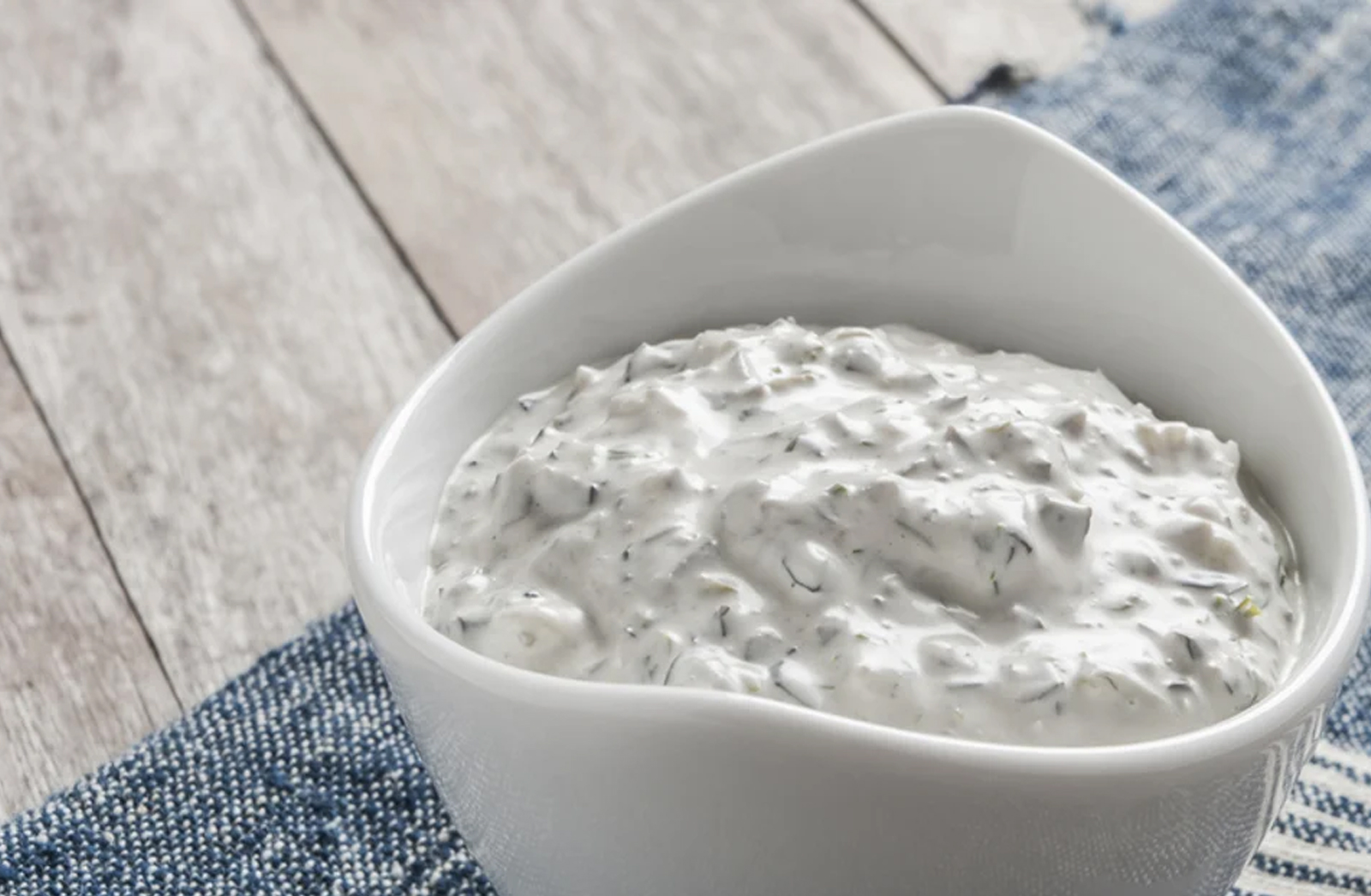 Garlic yoghurt sauce